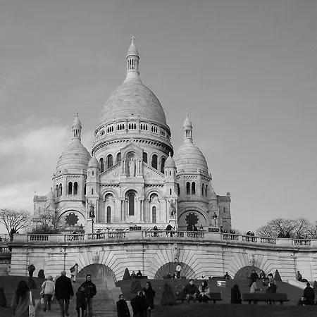 Ideal For Exploring Paris On Foot Exterior photo