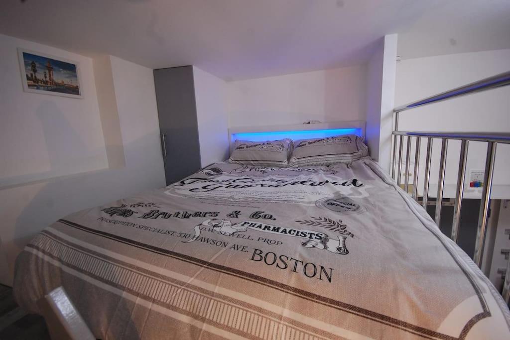 Ideal For Exploring On Foot Apartment Paris
